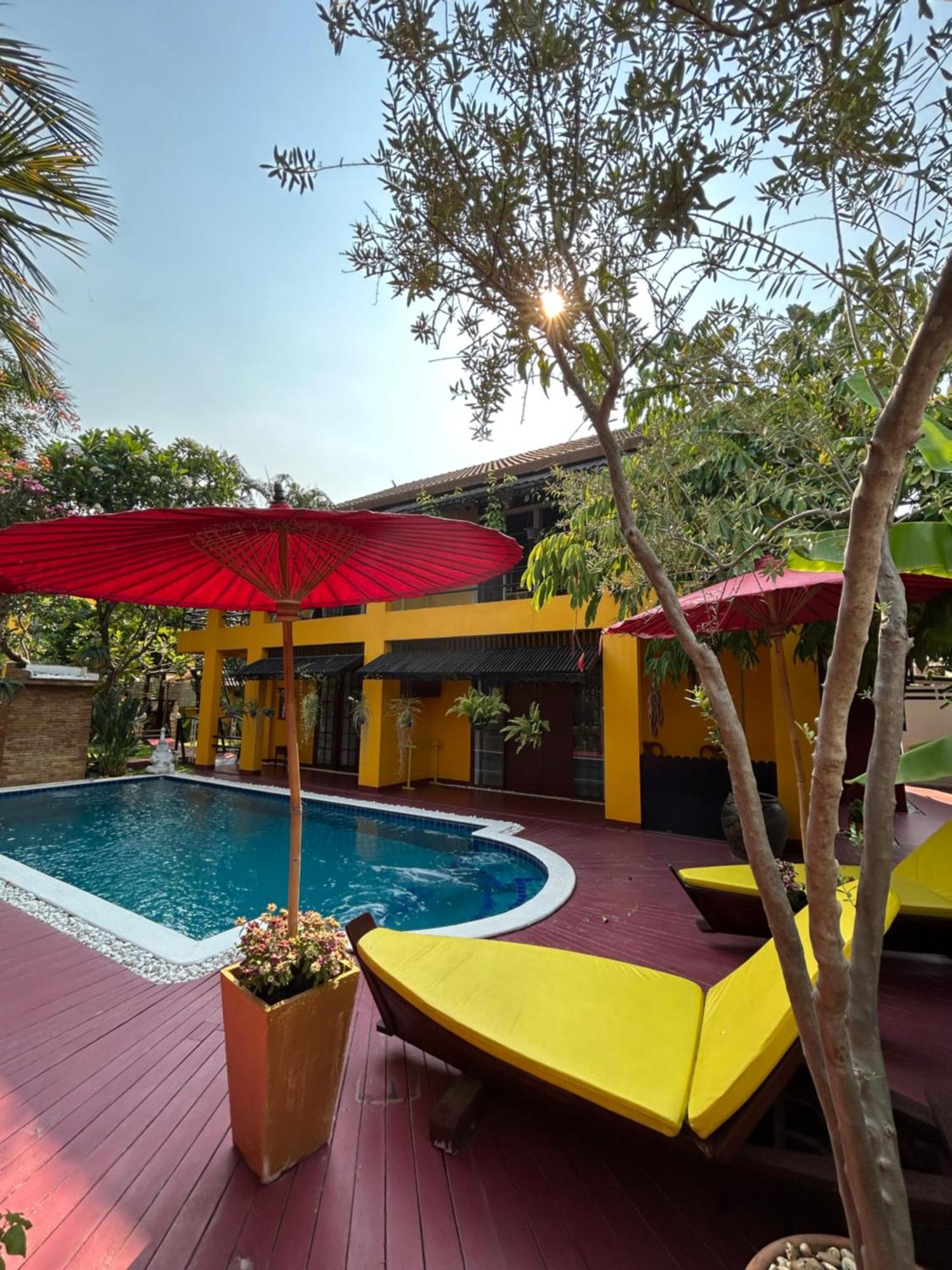 Olivier Boutique Hotel Chiang Mai Exterior photo