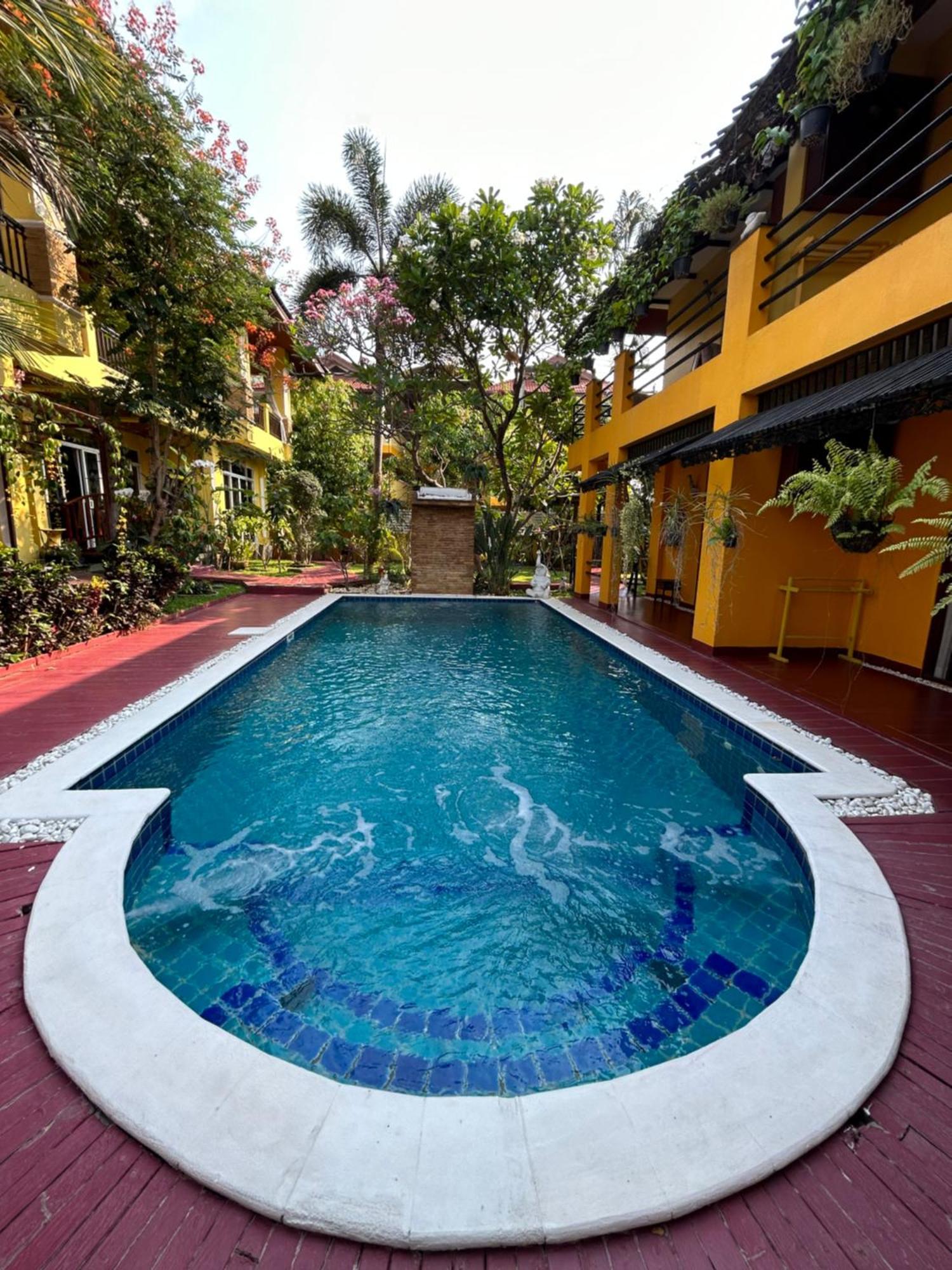 Olivier Boutique Hotel Chiang Mai Exterior photo